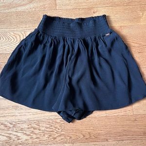 Pink Victoria’s Secret Smocked Black Flowey Shorts Sz Small